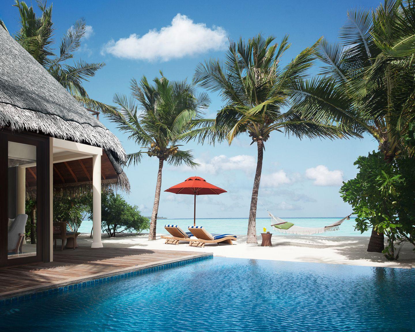 One-Bedroom Beach Suite with Pool