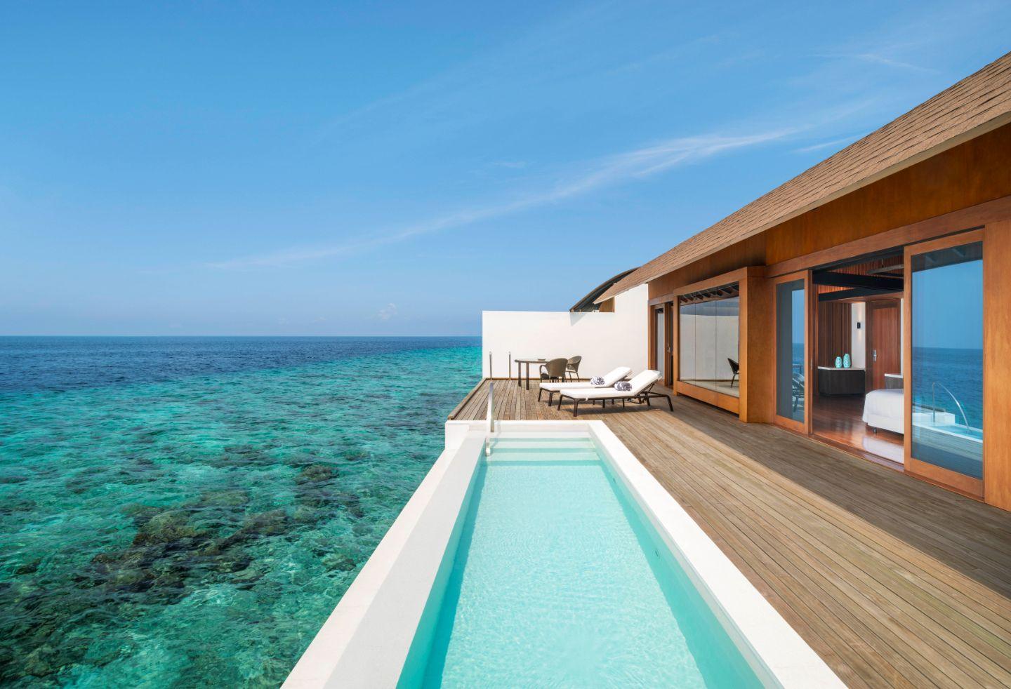 Overwater Villa - Pool