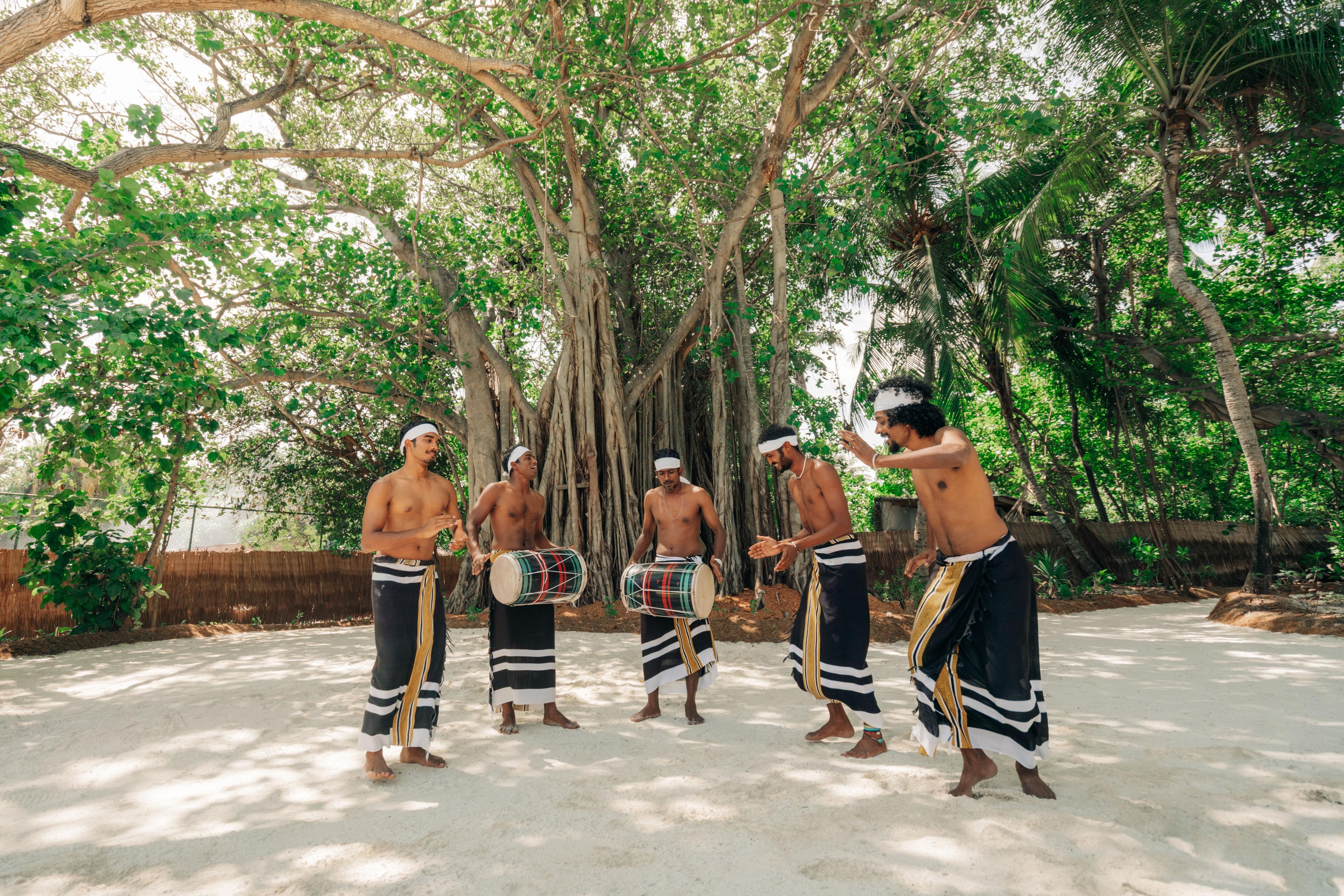 Maldivian bodu beru music dance