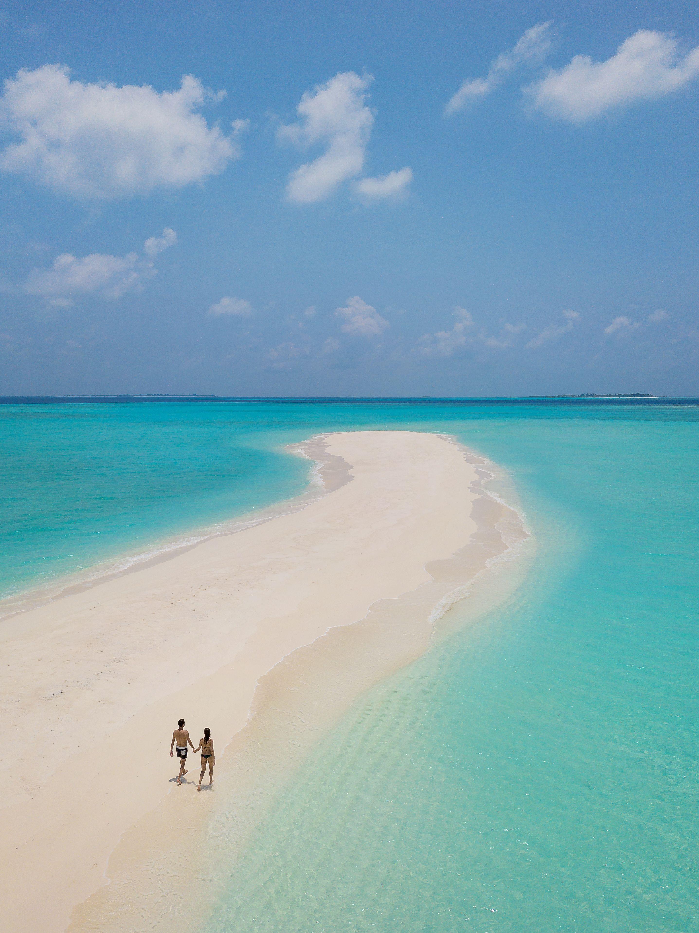 Fushifaru-Maldives-Excursions-Sandbank.jpg