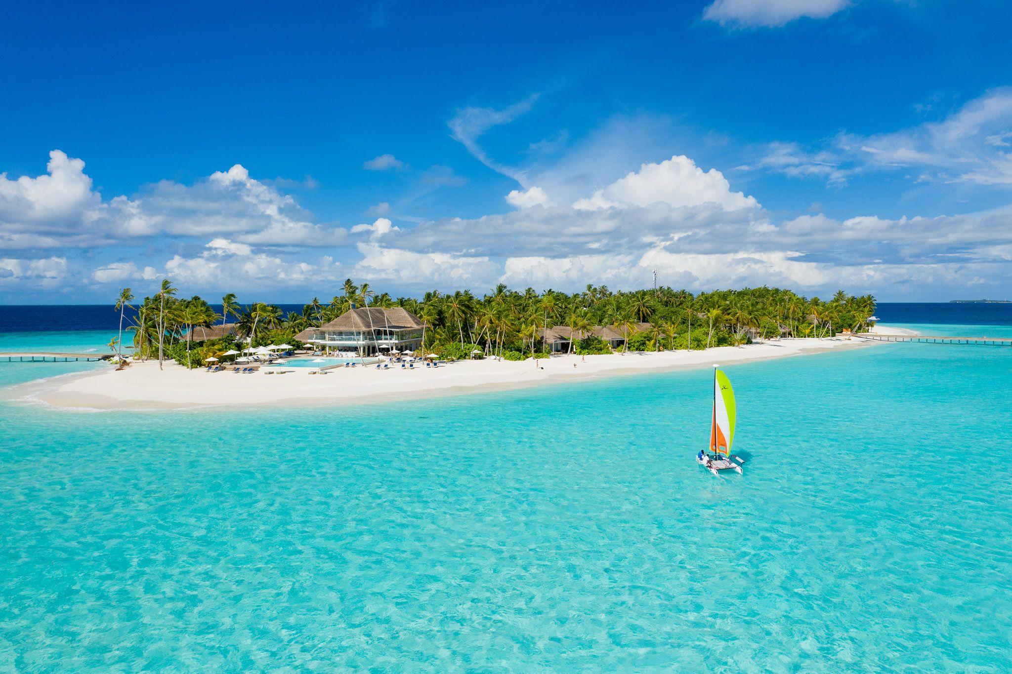 Baglioni Maldives Luxury All-Inclusive - Resort Aerial.jpg