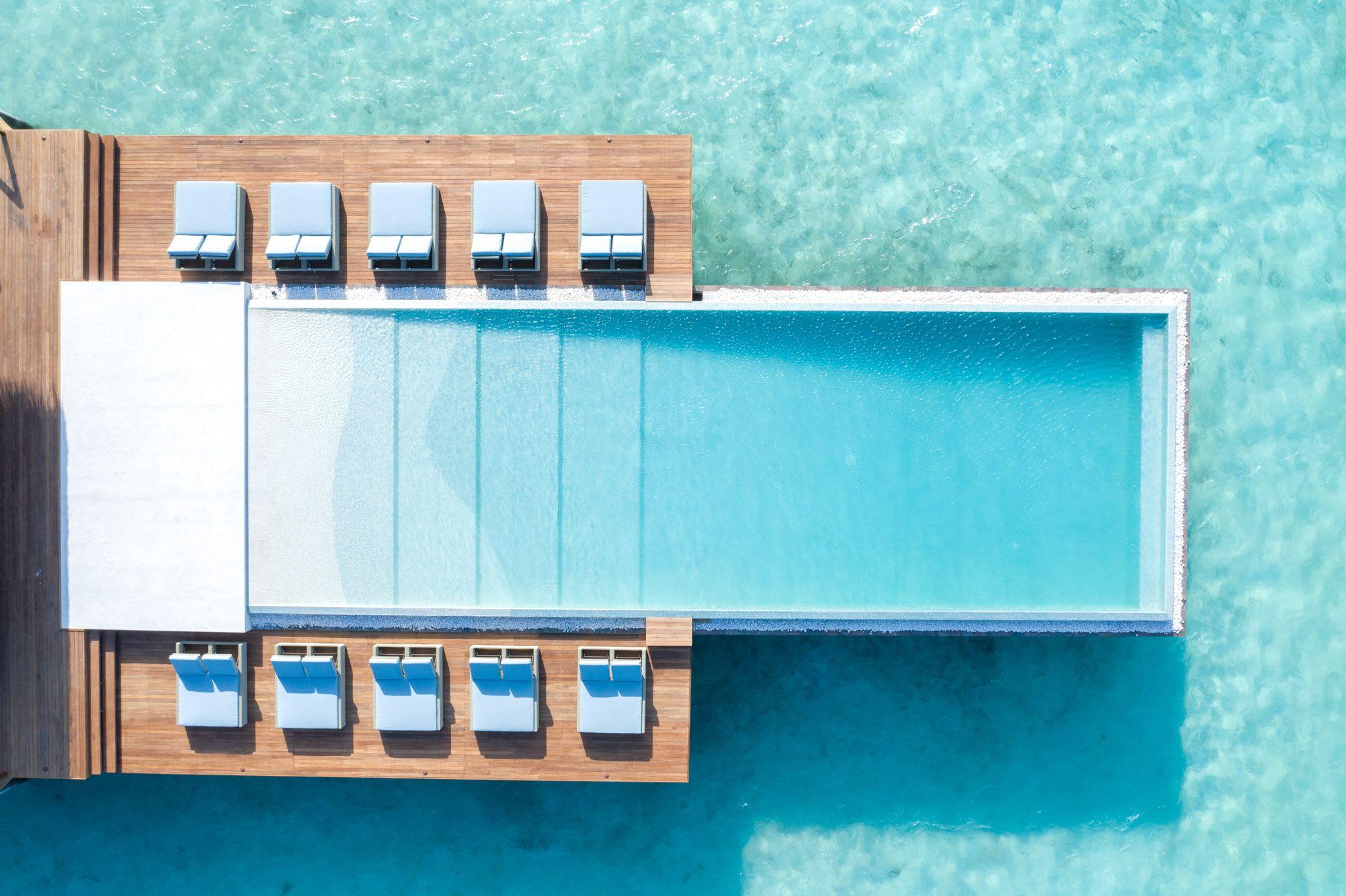 Heritance Aarah Maldives - Infinity Pool 1.jpg