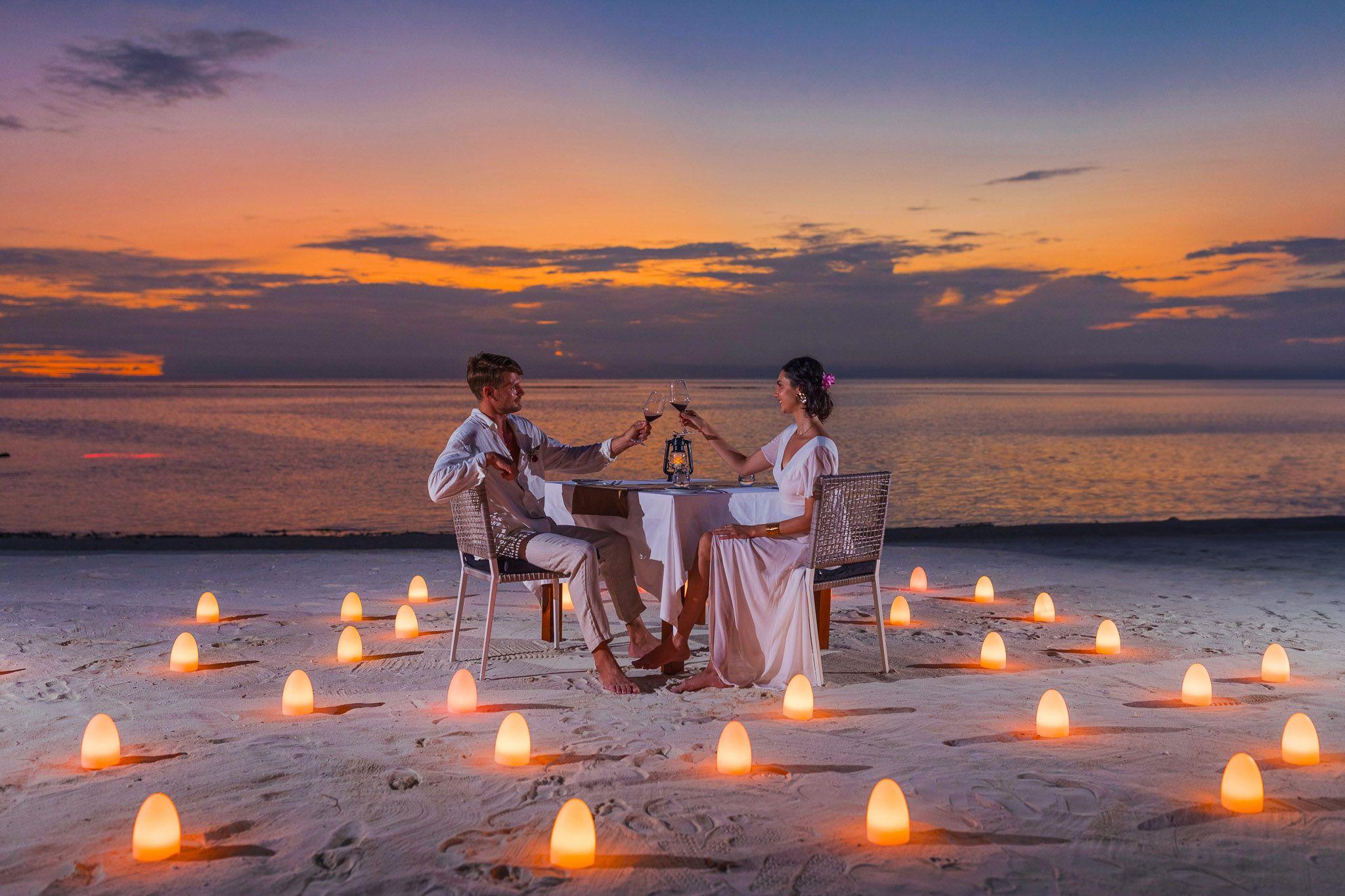 VARU by Atmosphere - F&B - Destination Dining - Sunset Beach Dinner.jpg