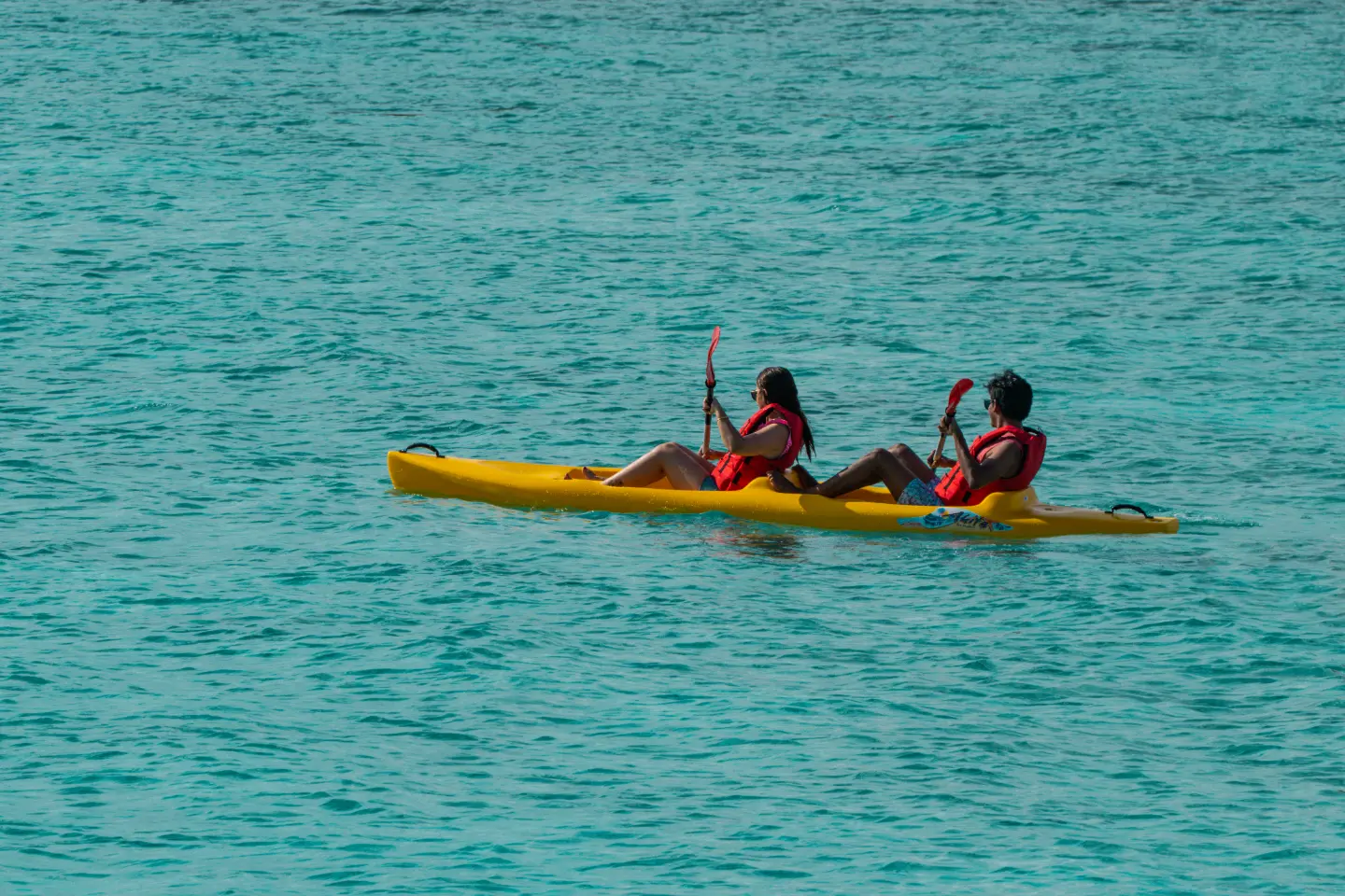 Ifuru-Island-Maldives-Facilities-Activities-Watersports-Kayak-1.webp