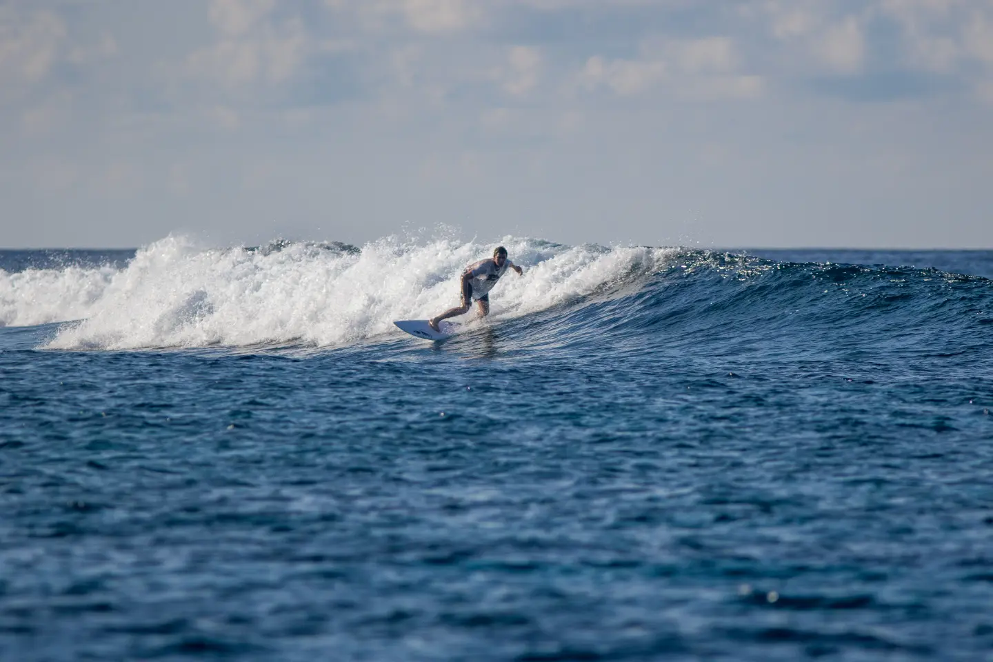 Ayada-Maldives-Facilities-Activities-Surfing-2.webp