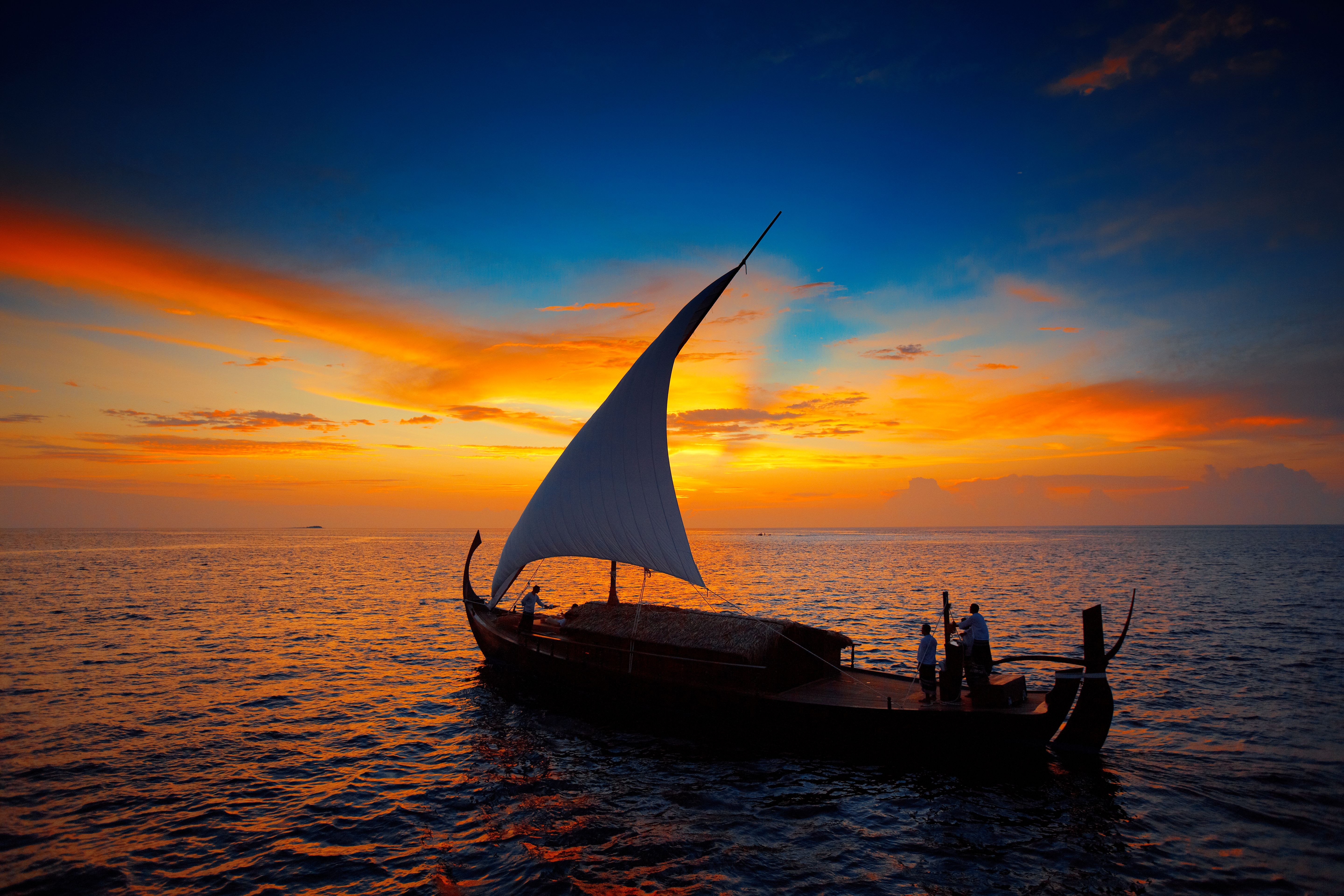 Baros Maldives_Nooma Sunset_HR.jpg